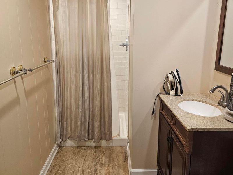 1208 Shady Hill Drive, Columbus, OH 43221 Photo 9