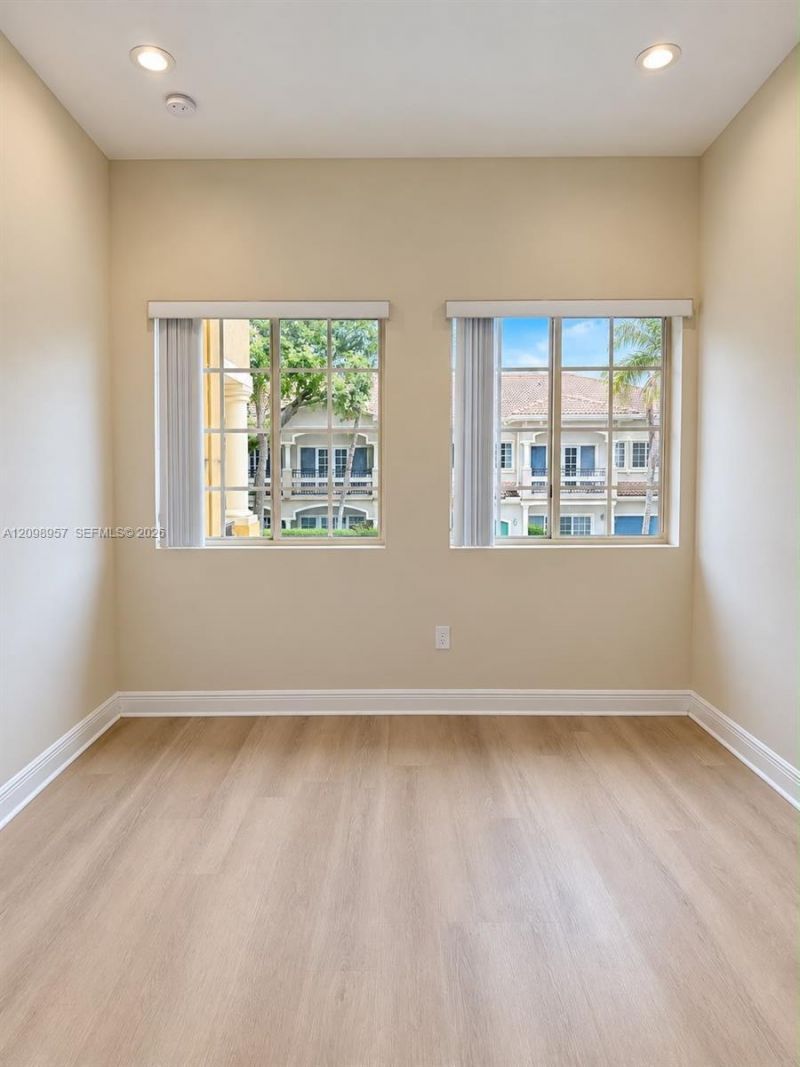 3200 Stirling Rd , Unit F6, Hollywood, FL 33021 Photo