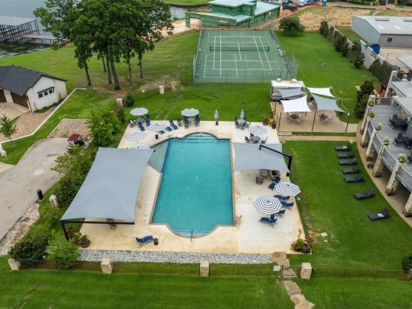 129 Pinnacle Club Drive , Mabank, TX 75156