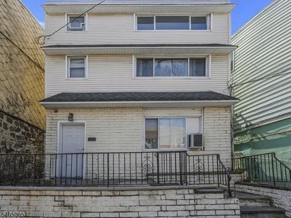 319 68Th St, Guttenberg, NJ 07093
