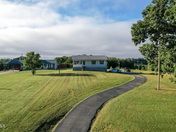 1735 Main Street, Mosheim, TN 37818