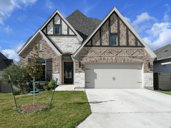 323 Sugarcane, New Braunfels, TX 78132