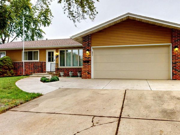 521 W Ryder St, Jefferson, WI 53549
