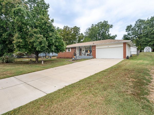 111 S Elm Street , Walnut Grove, MO 65770