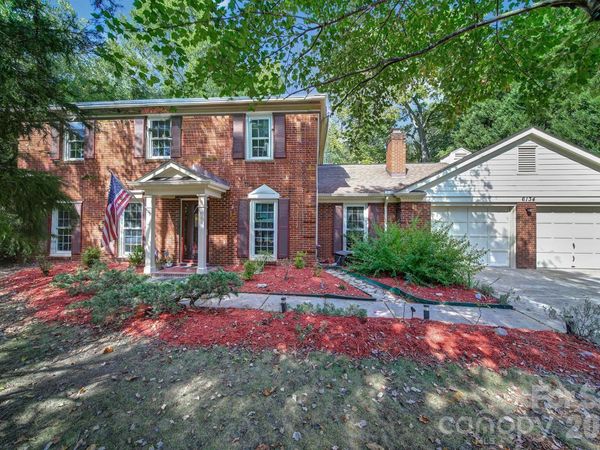 6134 Hickory Forest Drive , Charlotte, NC 28277