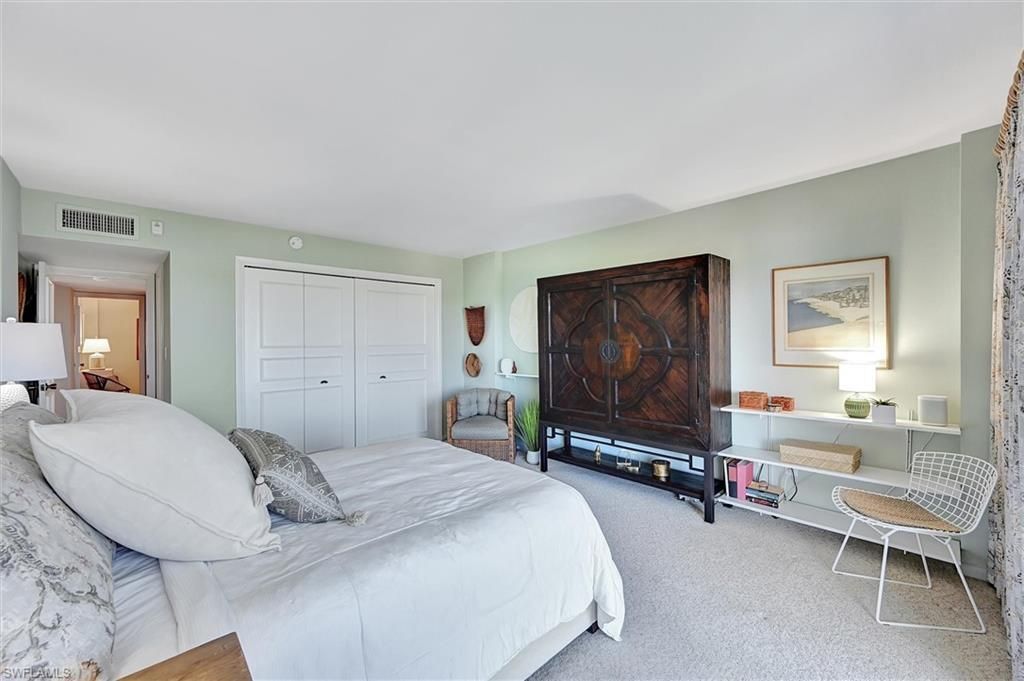2150 Gulf Shore Blvd N, Unit 703, Naples, FL 34102 Photo