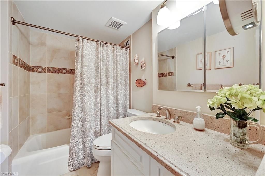 2150 Gulf Shore Blvd N, Unit 703, Naples, FL 34102 Photo