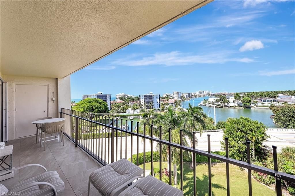 2150 Gulf Shore Blvd N, Unit 703, Naples, FL 34102 Photo