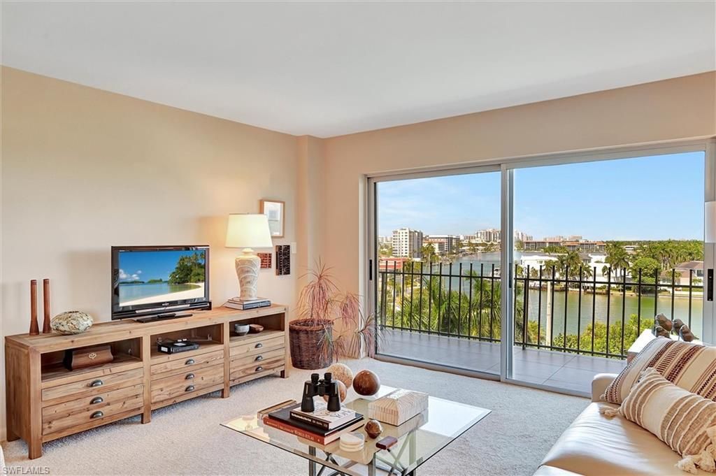 2150 Gulf Shore Blvd N, Unit 703, Naples, FL 34102 Photo