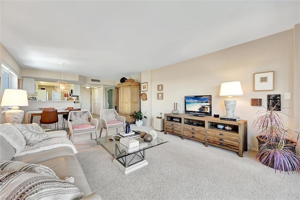 2150 Gulf Shore Blvd N, Unit 703, Naples, FL 34102 Photo