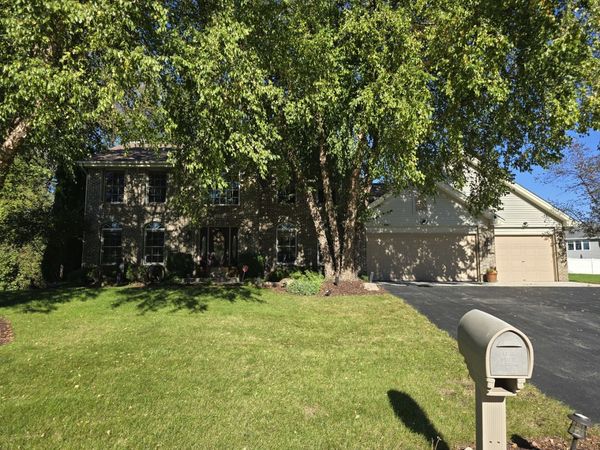 5331 WINNERS Circle , Caledonia, IL 61011