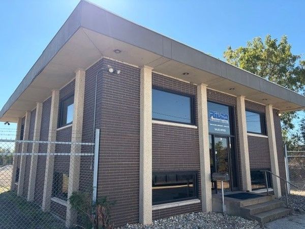 80 13th Avenue , Rock Island, IL 61201