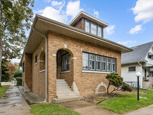 900 Lathrop Avenue , Forest Park, IL 60130
