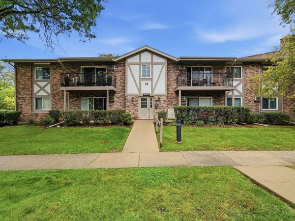 9S110 Lake Drive , Unit 104, Willowbrook, IL 60527