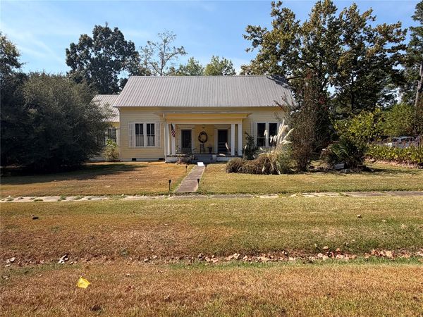 411 N High Street , Antlers, OK 74523