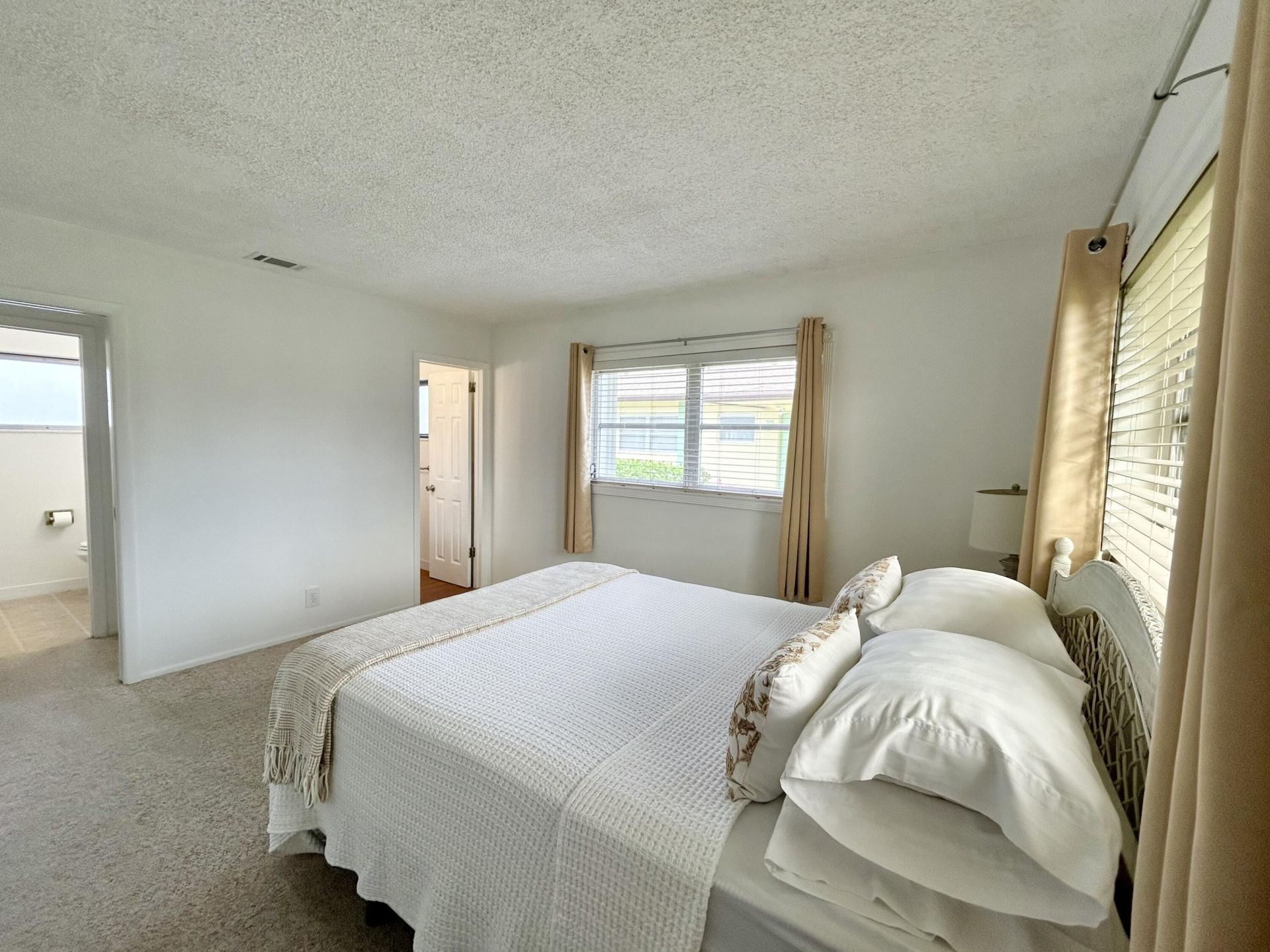 2915 Crosley Drive W, Unit A, West Palm Beach, FL 33415 Photo