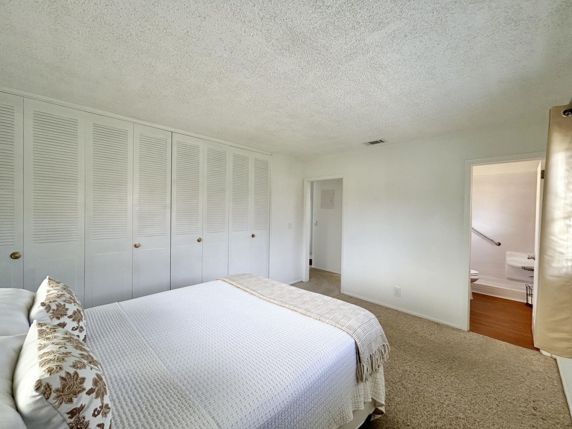 2915 Crosley Drive W, Unit A, West Palm Beach, FL 33415 Photo