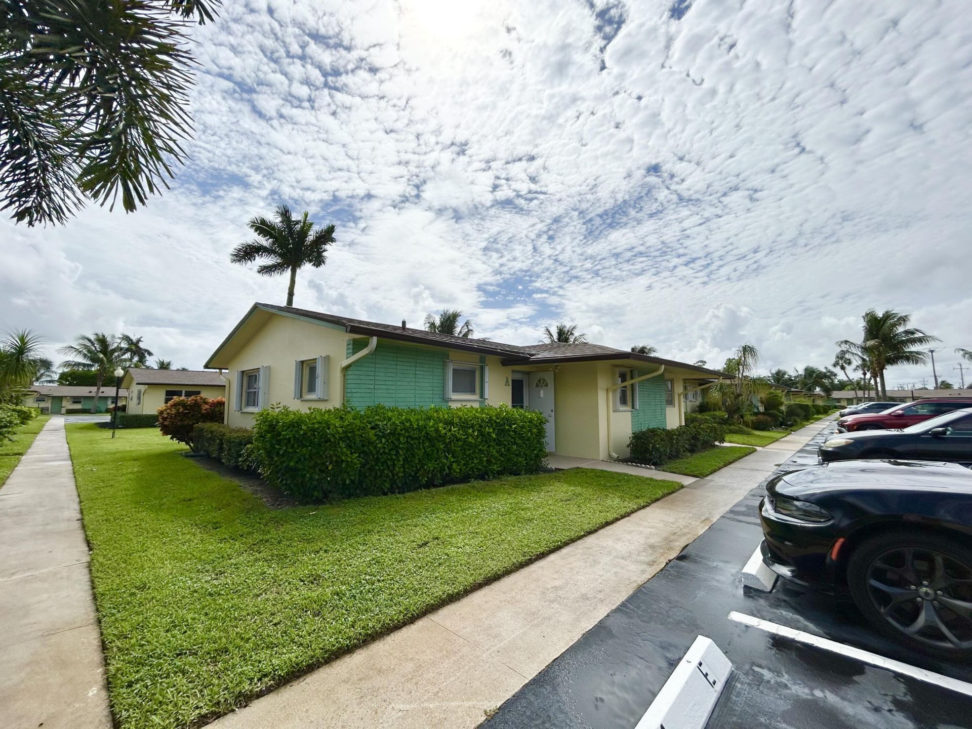 2915 Crosley Drive W, Unit A, West Palm Beach, FL 33415 Photo