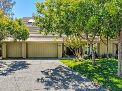 11380 Huntington Village Ln, Gold River, CA 95670 Photo