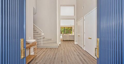 11380 Huntington Village Ln, Gold River, CA 95670 Photo