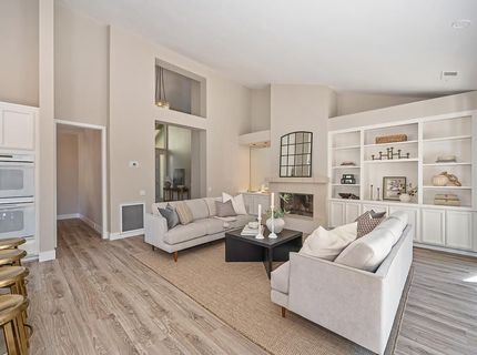 11380 Huntington Village Ln, Gold River, CA 95670 Photo