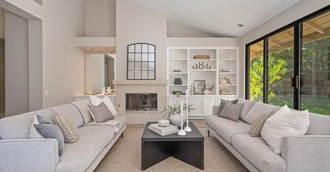 11380 Huntington Village Ln, Gold River, CA 95670 Photo