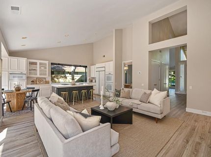 11380 Huntington Village Ln, Gold River, CA 95670 Photo