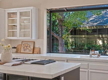 11380 Huntington Village Ln, Gold River, CA 95670 Photo