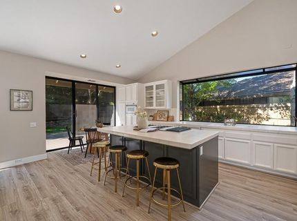 11380 Huntington Village Ln, Gold River, CA 95670 Photo