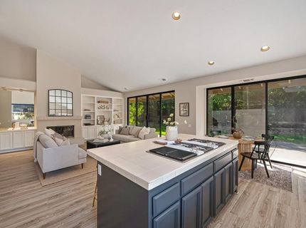 11380 Huntington Village Ln, Gold River, CA 95670 Photo