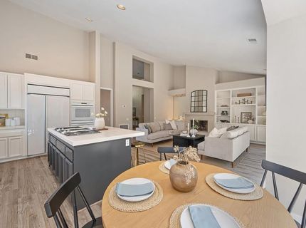 11380 Huntington Village Ln, Gold River, CA 95670 Photo