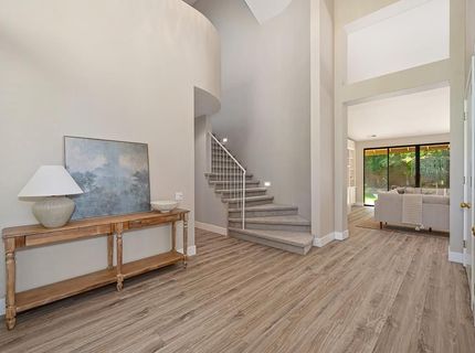 11380 Huntington Village Ln, Gold River, CA 95670 Photo