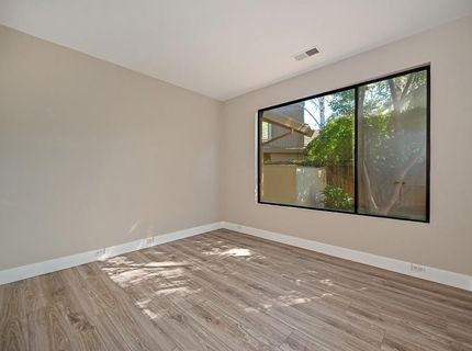 11380 Huntington Village Ln, Gold River, CA 95670 Photo