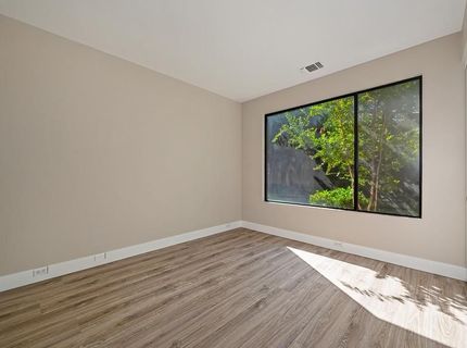11380 Huntington Village Ln, Gold River, CA 95670 Photo