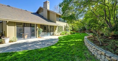11380 Huntington Village Ln, Gold River, CA 95670 Photo