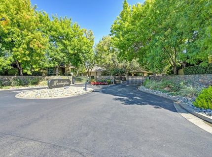 11380 Huntington Village Ln, Gold River, CA 95670 Photo