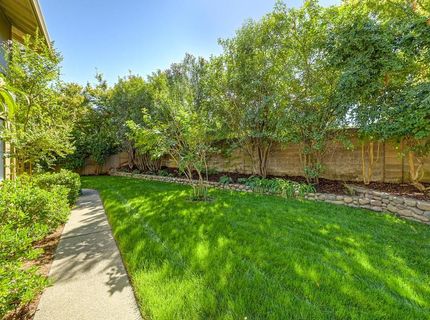 11380 Huntington Village Ln, Gold River, CA 95670 Photo