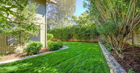 11380 Huntington Village Ln, Gold River, CA 95670 Photo