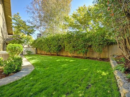 11380 Huntington Village Ln, Gold River, CA 95670 Photo