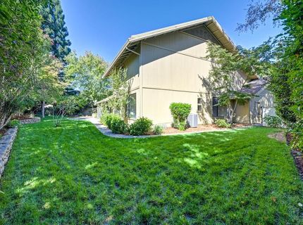 11380 Huntington Village Ln, Gold River, CA 95670 Photo