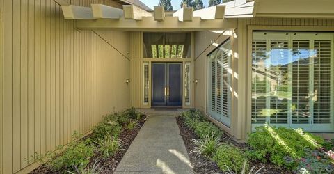 11380 Huntington Village Ln, Gold River, CA 95670 Photo