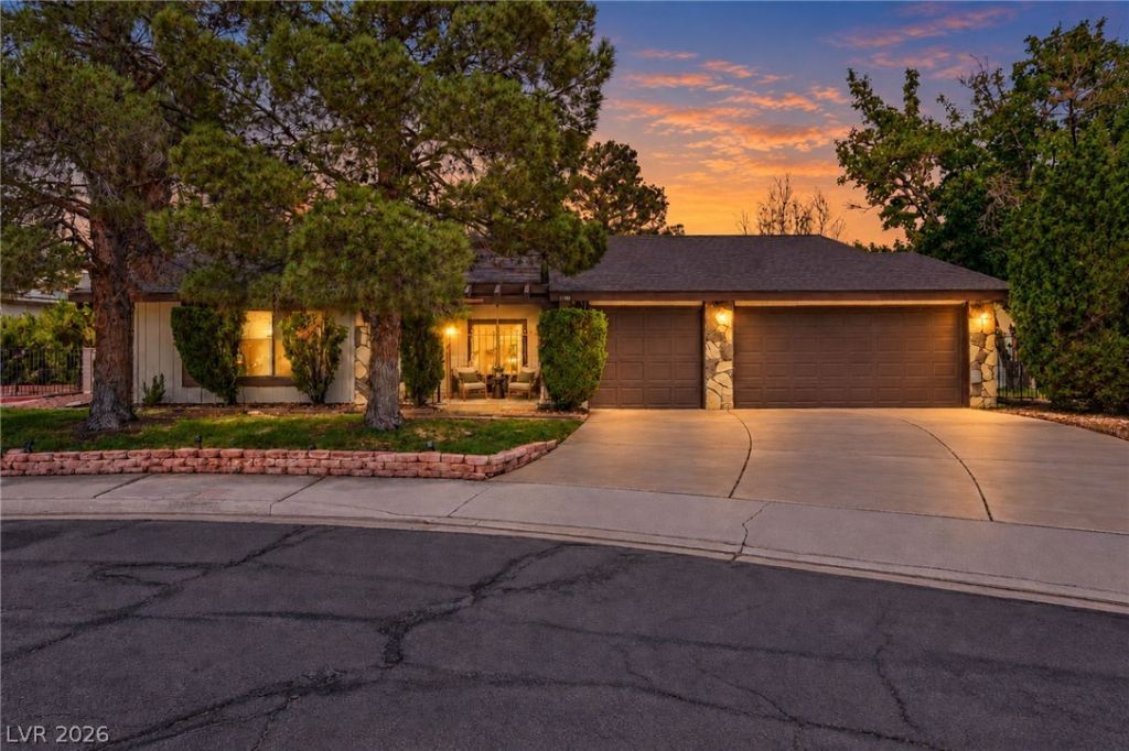 3188 Moonflower Drive, Las Vegas, NV 89146 Main Photo
