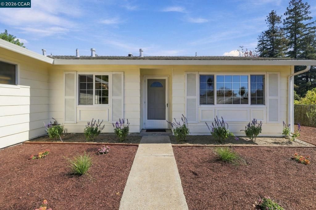 2641 Lassen Way, Pinole, CA 94564 Main Photo