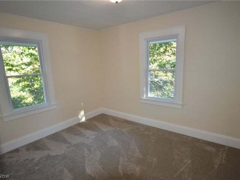 409 The Brooklands Avenue, Akron, OH 44305 Photo 12