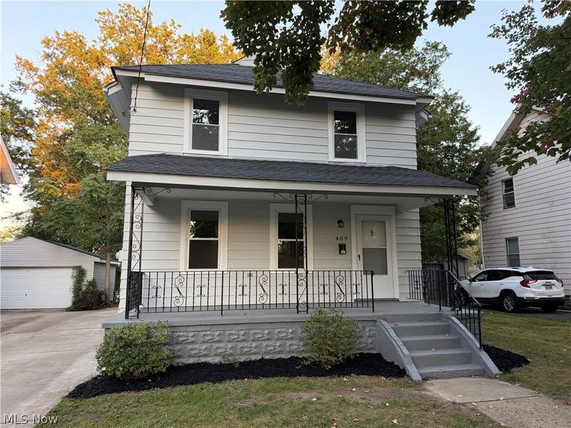 409 The Brooklands Avenue, Akron, OH 44305 Photo 2