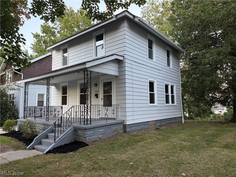 409 The Brooklands Avenue, Akron, OH 44305 Photo 4
