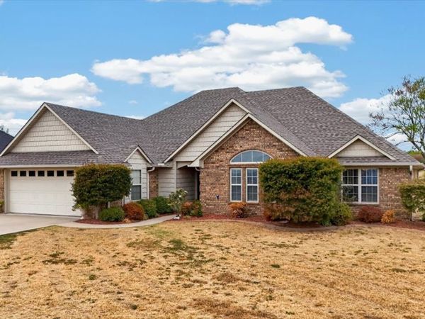 23570 Wolf Valley Road, Wister, OK 74966