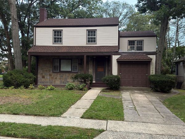 915 Glenwood Road , West Hempstead, NY 11552