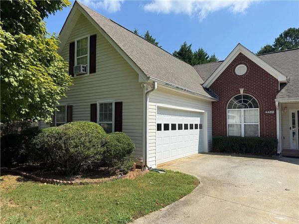 2214 Oakland Farm Dr , Lawrenceville, GA 30046
