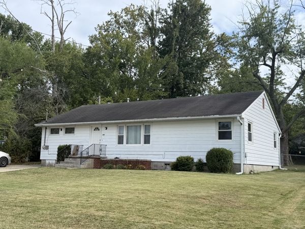 1145 E Walnut Street , Carbondale, IL 62901